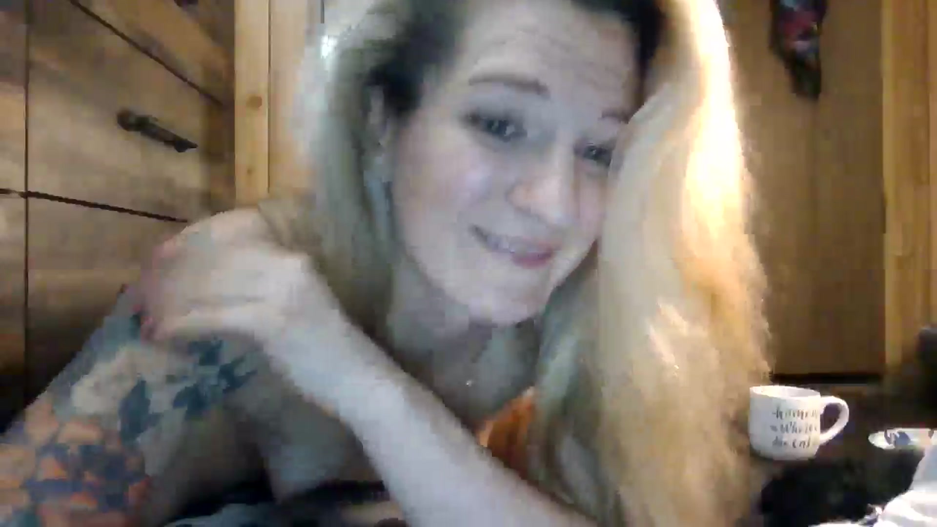 Gallery image thumbnail from ItsMeMousy's myfreecams stream on, 03/03/2025, 24:48 image 2 of 20