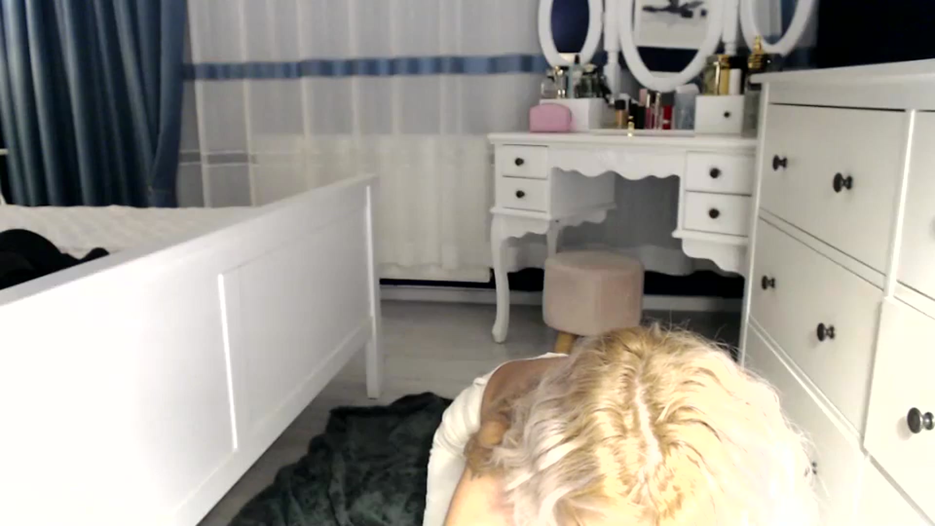 Gallery image thumbnail from ItsMe_Ila's myfreecams stream on, 11/21/2023, 21:14 image 6 of 20