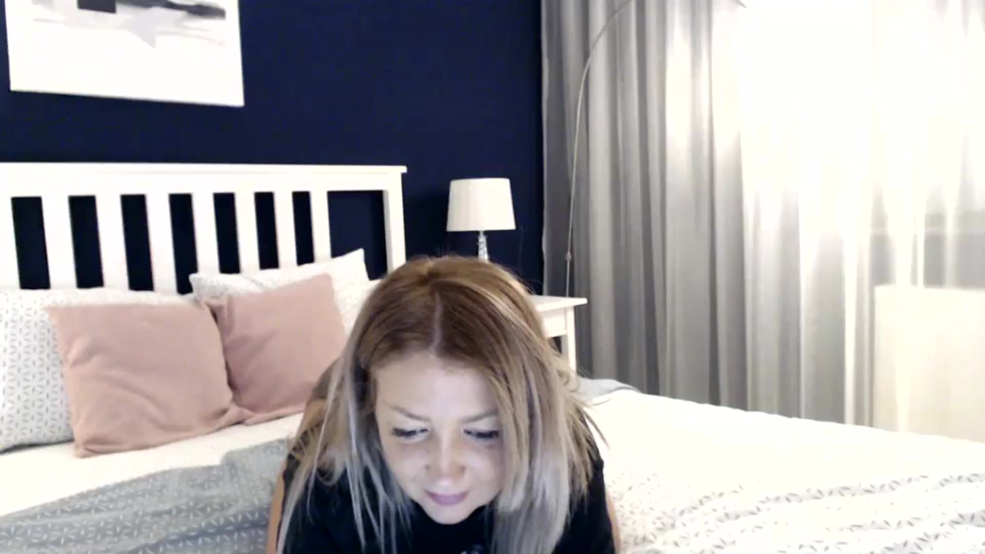 Gallery image thumbnail from ItsMe_Ila's myfreecams stream on, 05/03/2024, 18:51 image 17 of 20