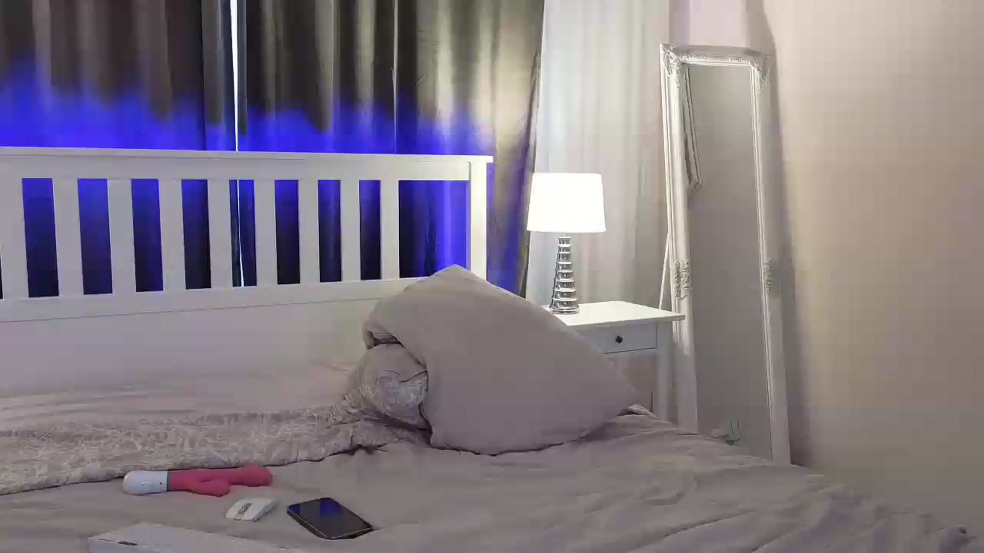 Gallery image thumbnail from ItsMe_Ila's myfreecams stream on, 06/04/2026, 11:10 image 1 of 20