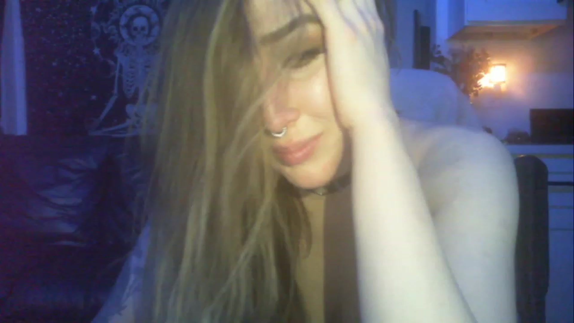 Gallery image thumbnail from ItsRavenRoses's myfreecams stream on, 03/30/2023, 10:42 image 10 of 20