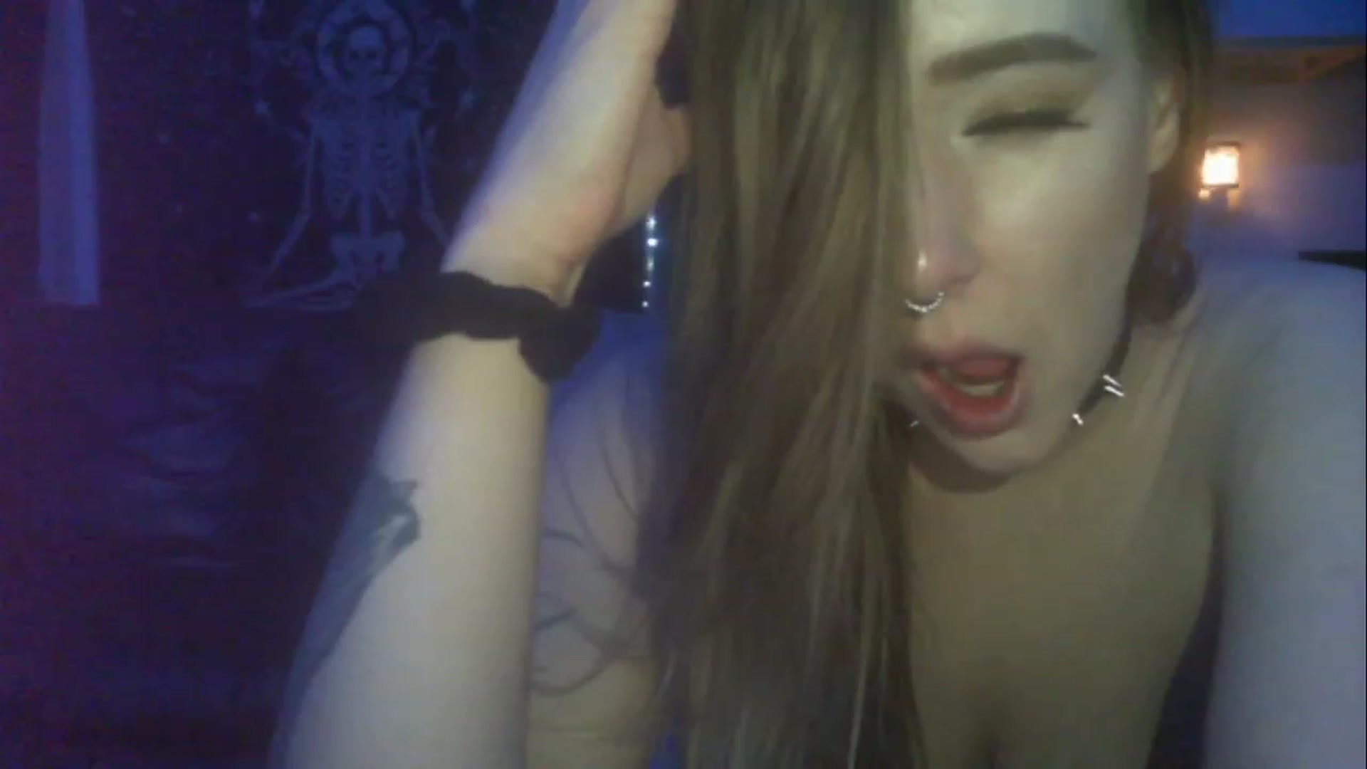 Gallery image thumbnail from ItsRavenRoses's myfreecams stream on, 03/30/2023, 10:42 image 2 of 20