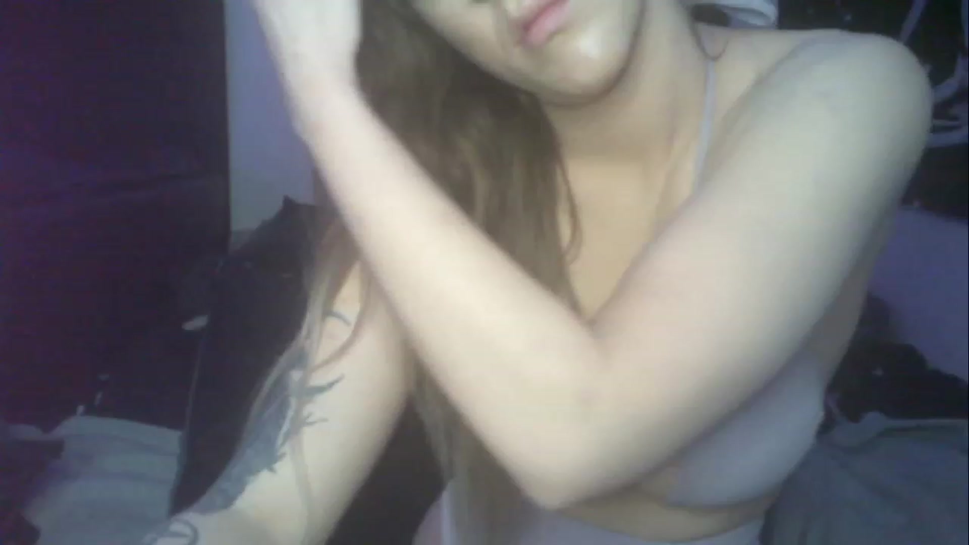 Gallery image thumbnail from ItsRavenRoses's myfreecams stream on, 04/12/2023, 12:38 image 16 of 20