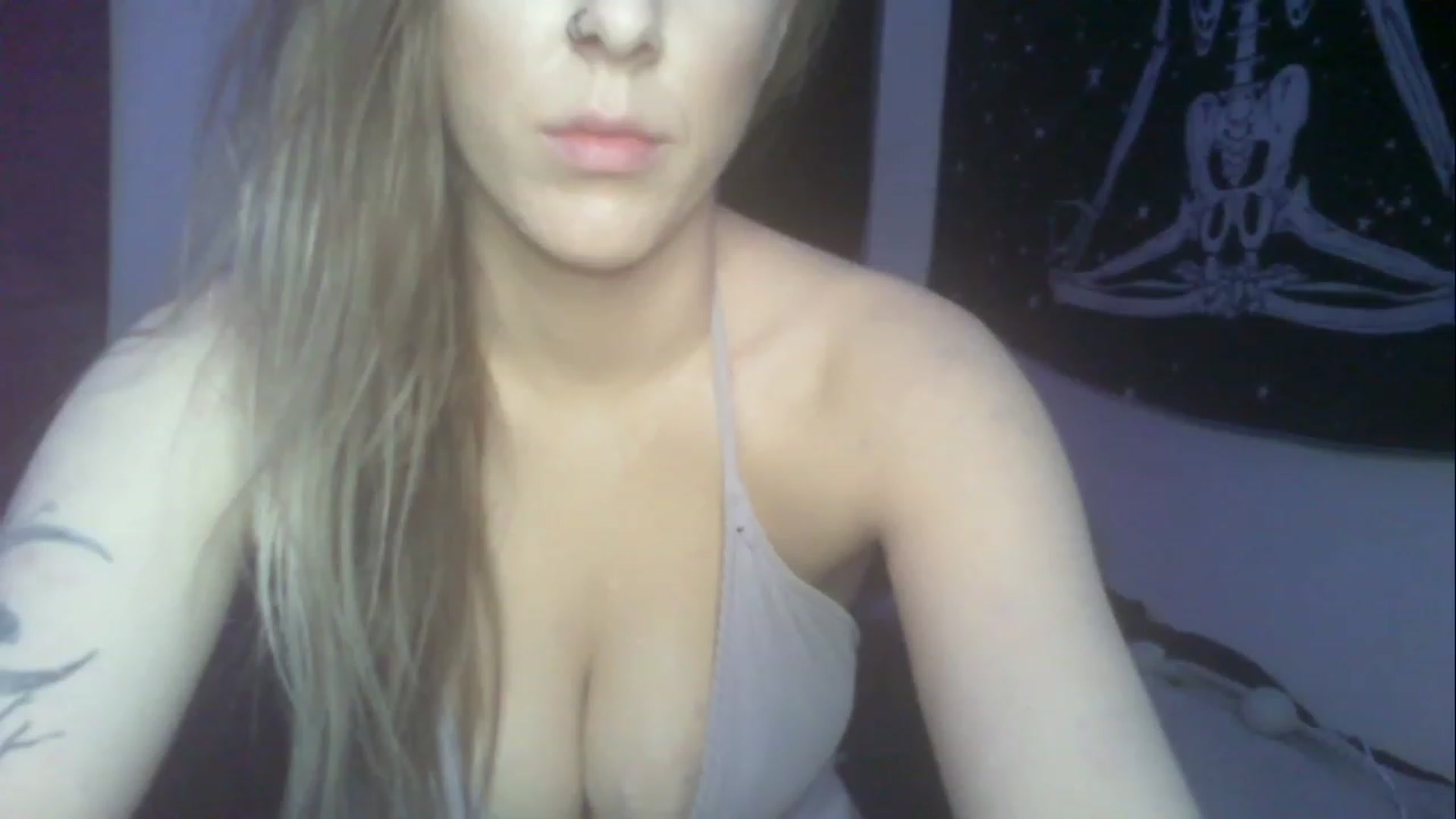 Gallery image thumbnail from ItsRavenRoses's myfreecams stream on, 04/12/2023, 12:38 image 12 of 20