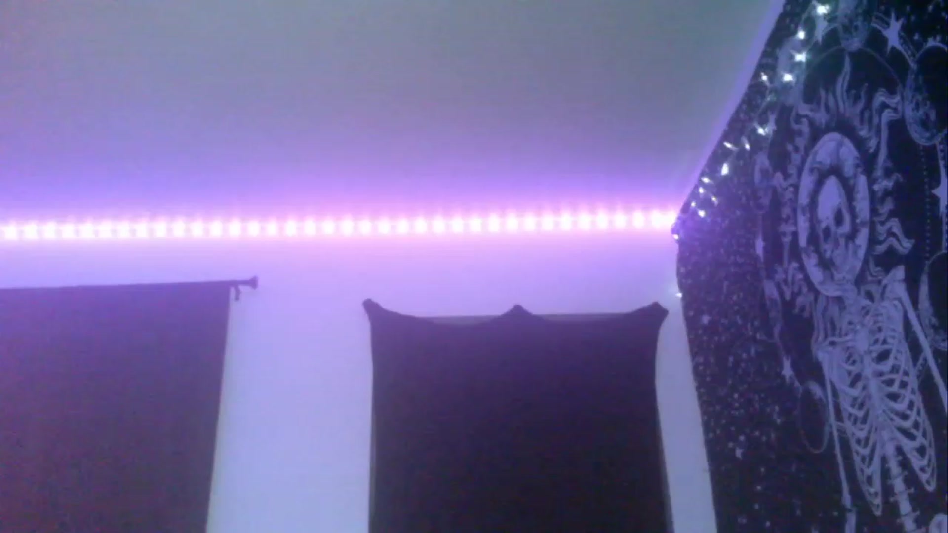 Gallery image thumbnail from ItsRavenRoses's myfreecams stream on, 04/12/2023, 12:38 image 6 of 20