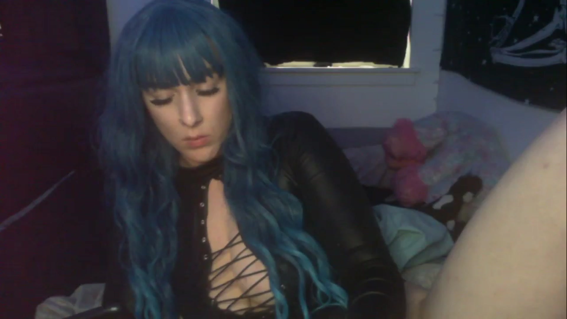 Gallery image thumbnail from ItsRavenRoses's myfreecams stream on, 04/22/2023, 15:52 image 19 of 20