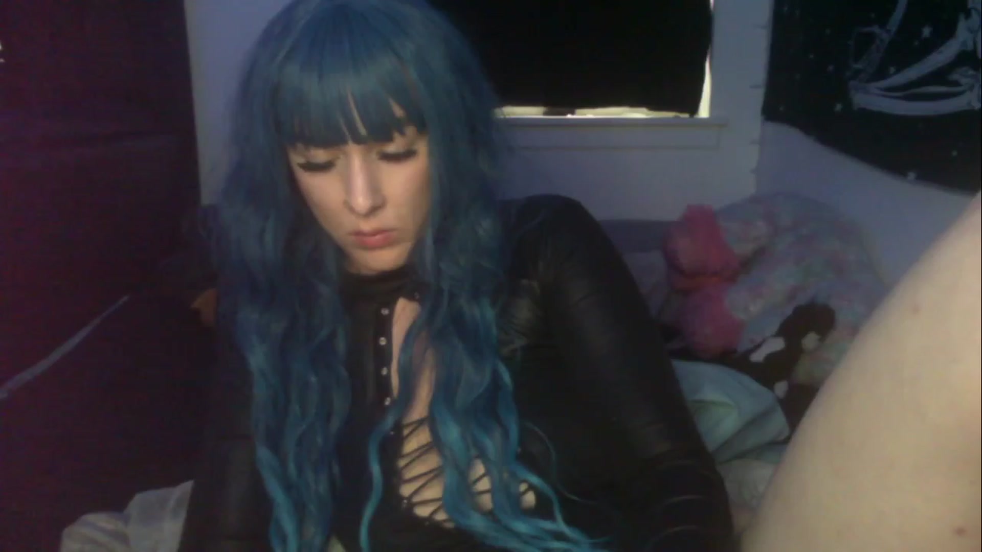 Gallery image thumbnail from ItsRavenRoses's myfreecams stream on, 04/22/2023, 15:52 image 13 of 20