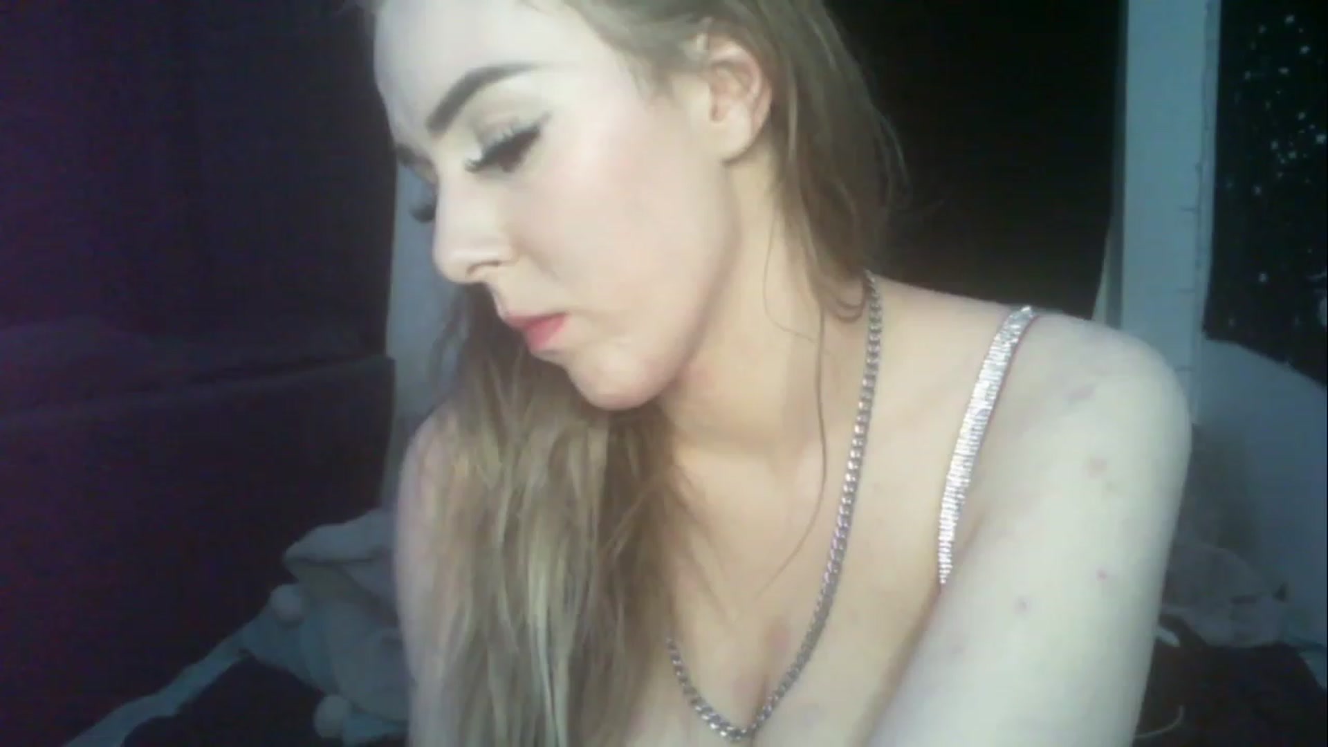 Gallery image thumbnail from ItsRavenRoses's myfreecams stream on, 05/02/2023, 07:52 image 12 of 20
