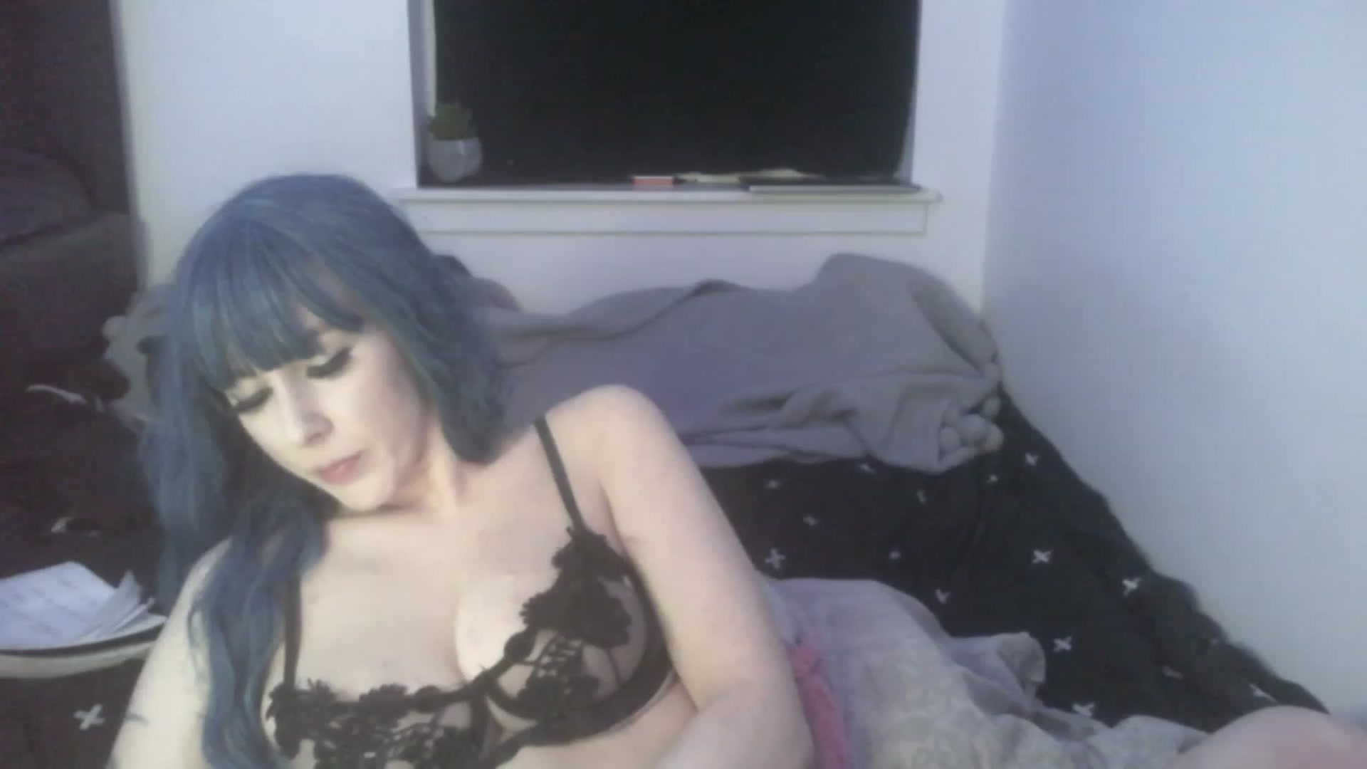 Gallery image thumbnail from ItsRavenRoses's myfreecams stream on, 06/29/2023, 10:15 image 15 of 20