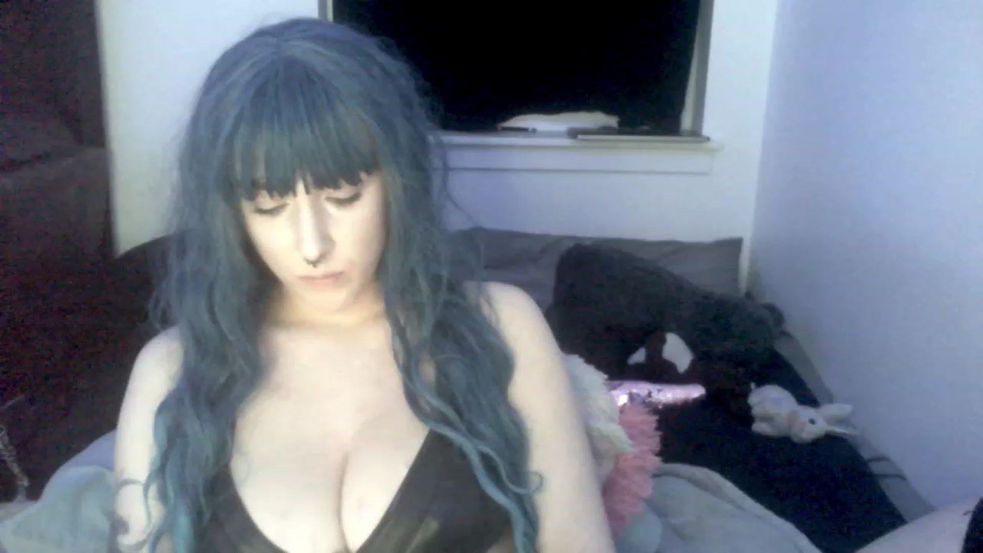 Gallery image thumbnail from ItsRavenRoses's myfreecams stream on, 07/03/2023, 09:03 image 15 of 20