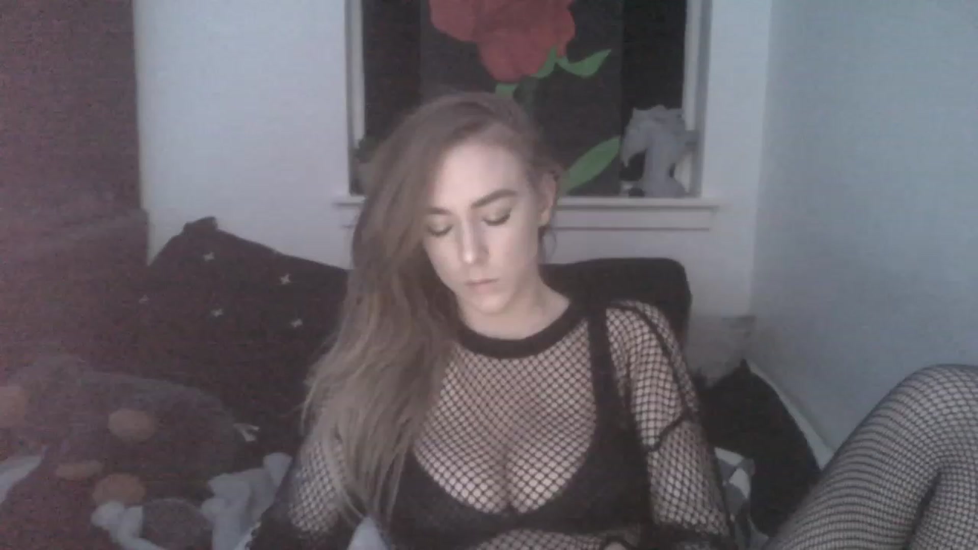 Gallery image thumbnail from ItsRavenRoses's myfreecams stream on, 07/24/2023, 13:10 image 10 of 20