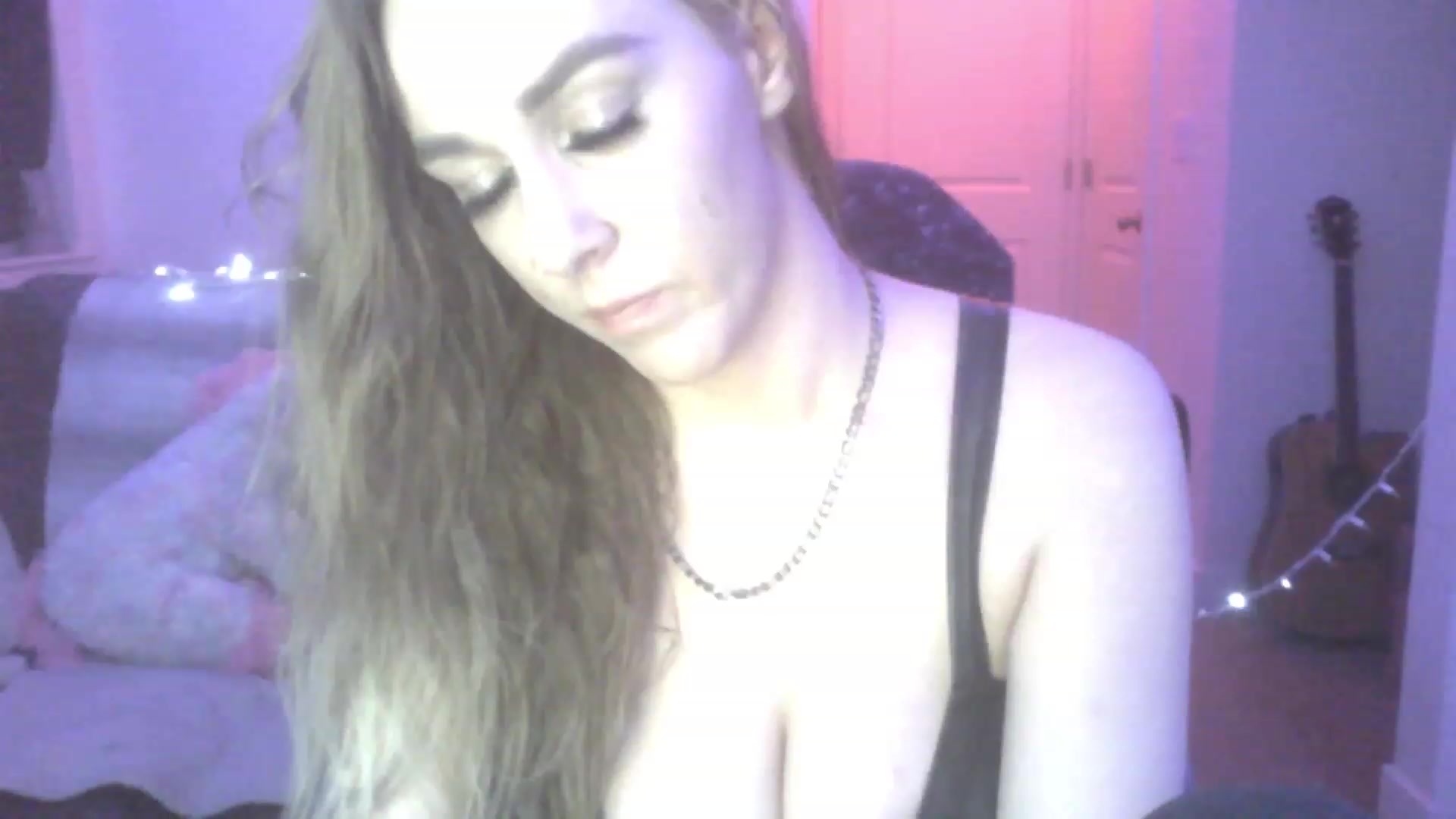 Gallery image thumbnail from ItsRavenRoses's myfreecams stream on, 08/24/2023, 12:14 image 18 of 20