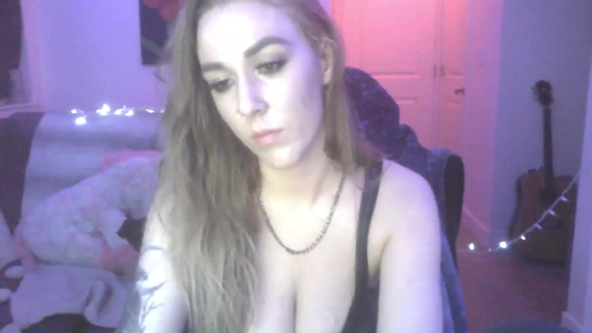 Gallery image thumbnail from ItsRavenRoses's myfreecams stream on, 08/24/2023, 12:14 image 20 of 20