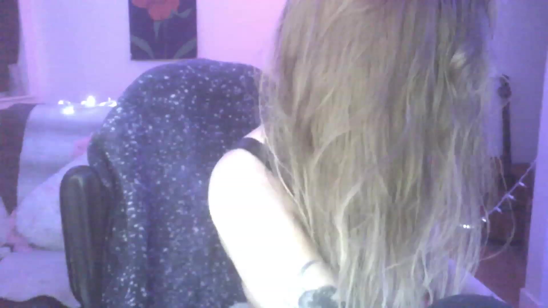 Gallery image thumbnail from ItsRavenRoses's myfreecams stream on, 08/24/2023, 12:14 image 16 of 20
