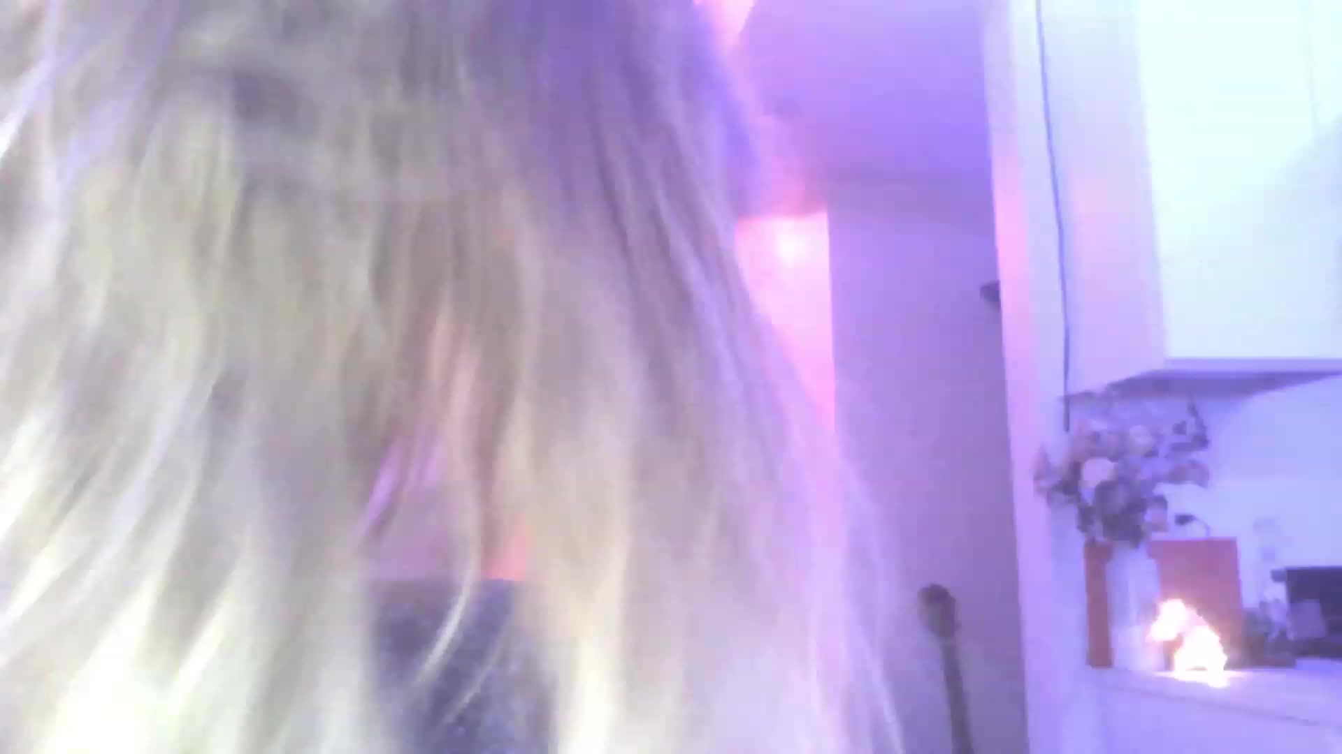 Gallery image thumbnail from ItsRavenRoses's myfreecams stream on, 08/24/2023, 12:14 image 10 of 20