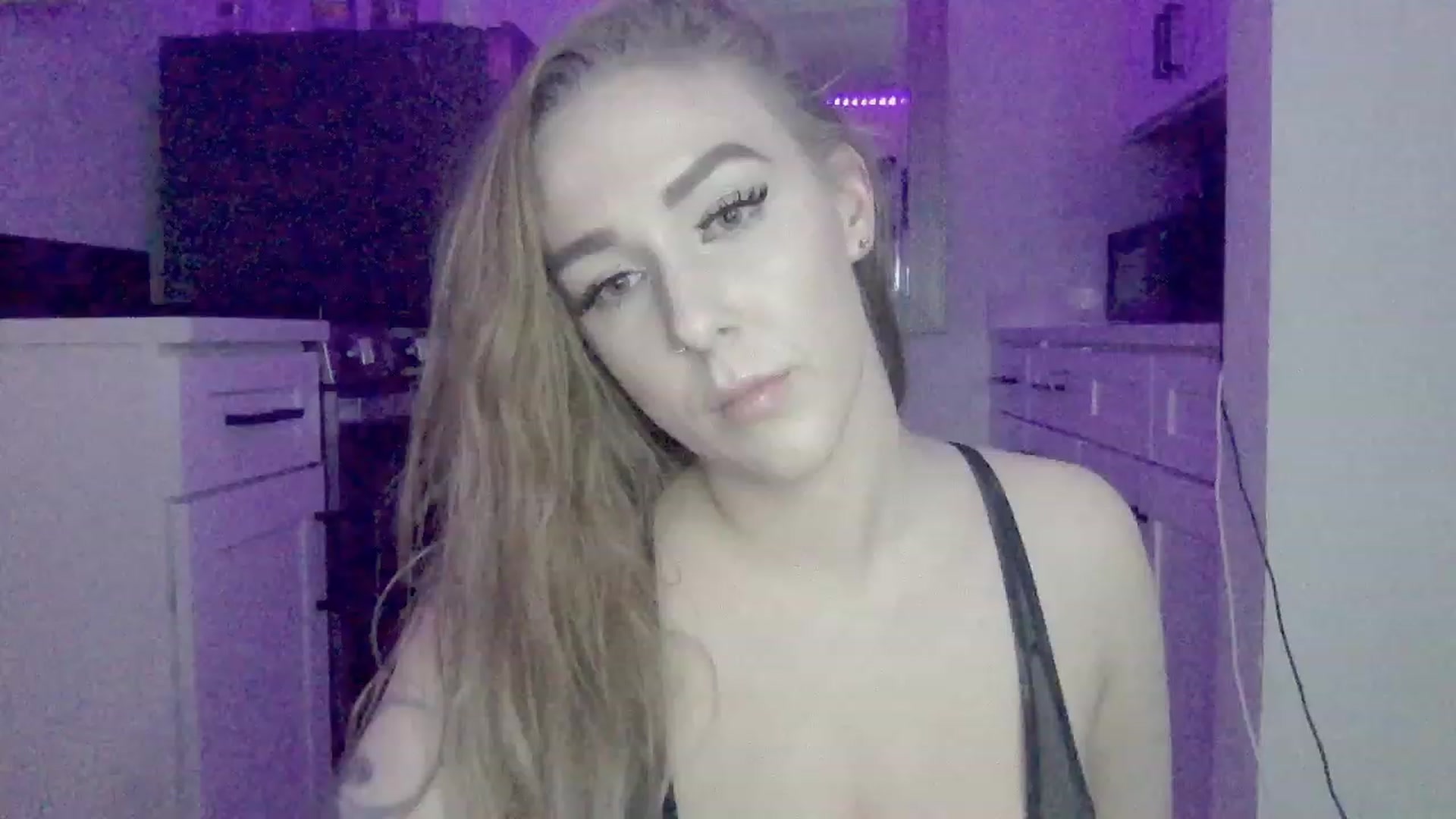 Gallery image thumbnail from ItsRavenRoses's myfreecams stream on, 10/05/2023, 06:38 image 14 of 20