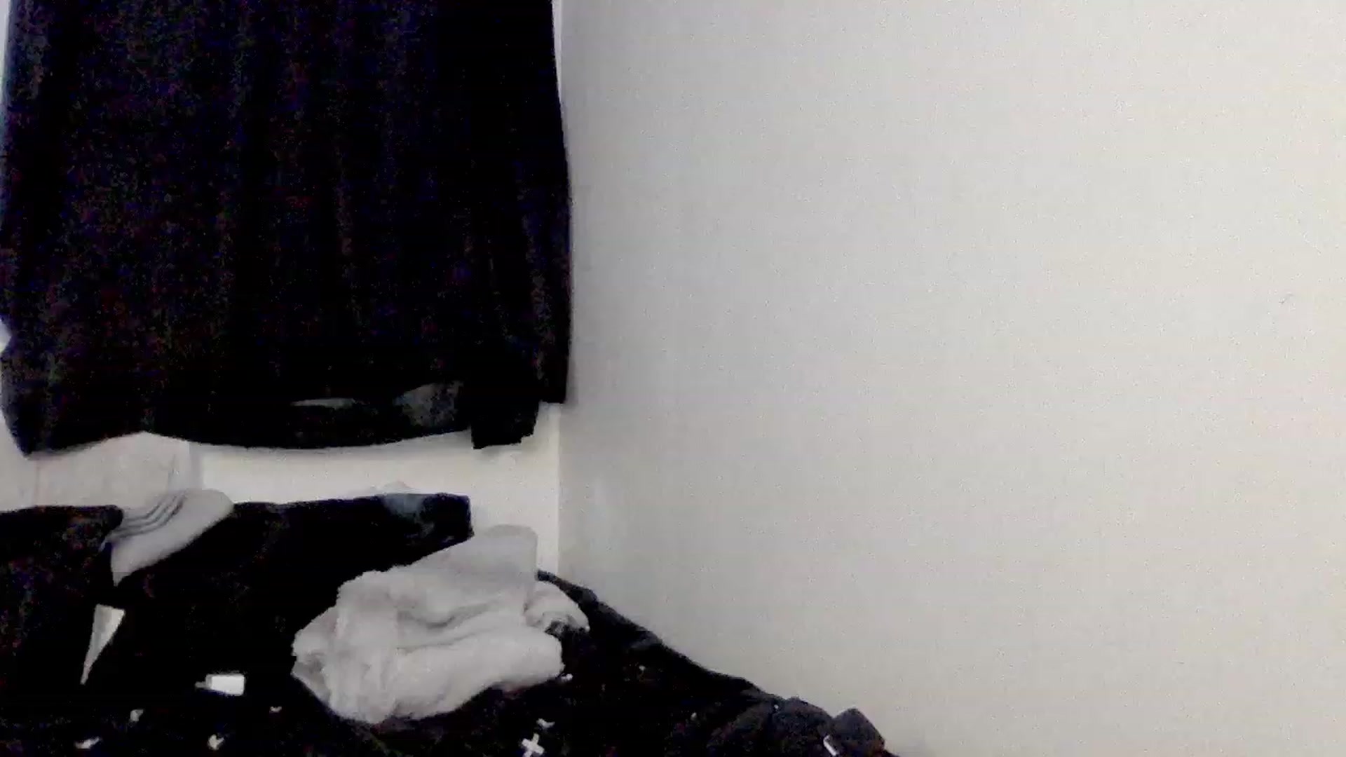 Gallery image thumbnail from ItsRavenRoses's myfreecams stream on, 01/01/2024, 18:39 image 15 of 20