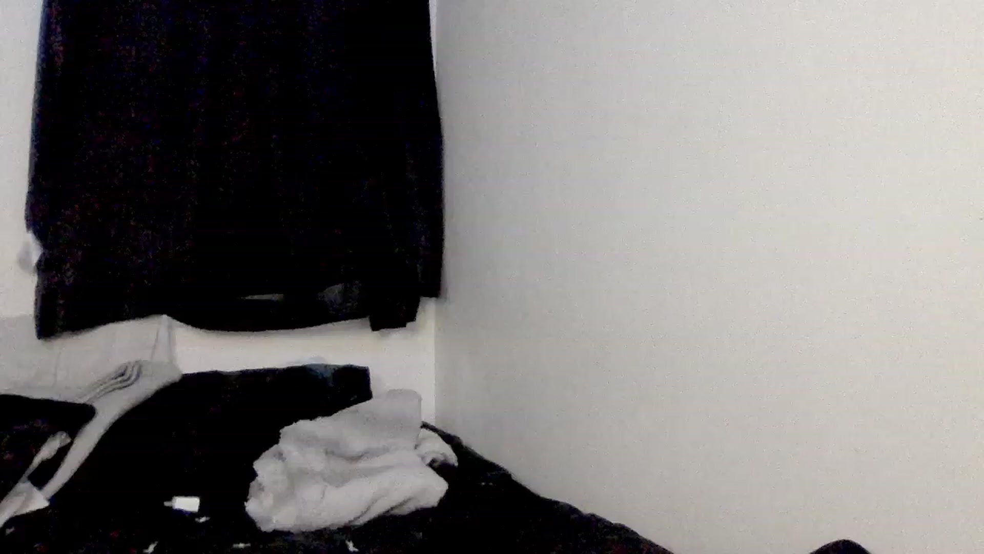 Gallery image thumbnail from ItsRavenRoses's myfreecams stream on, 01/01/2024, 18:39 image 20 of 20
