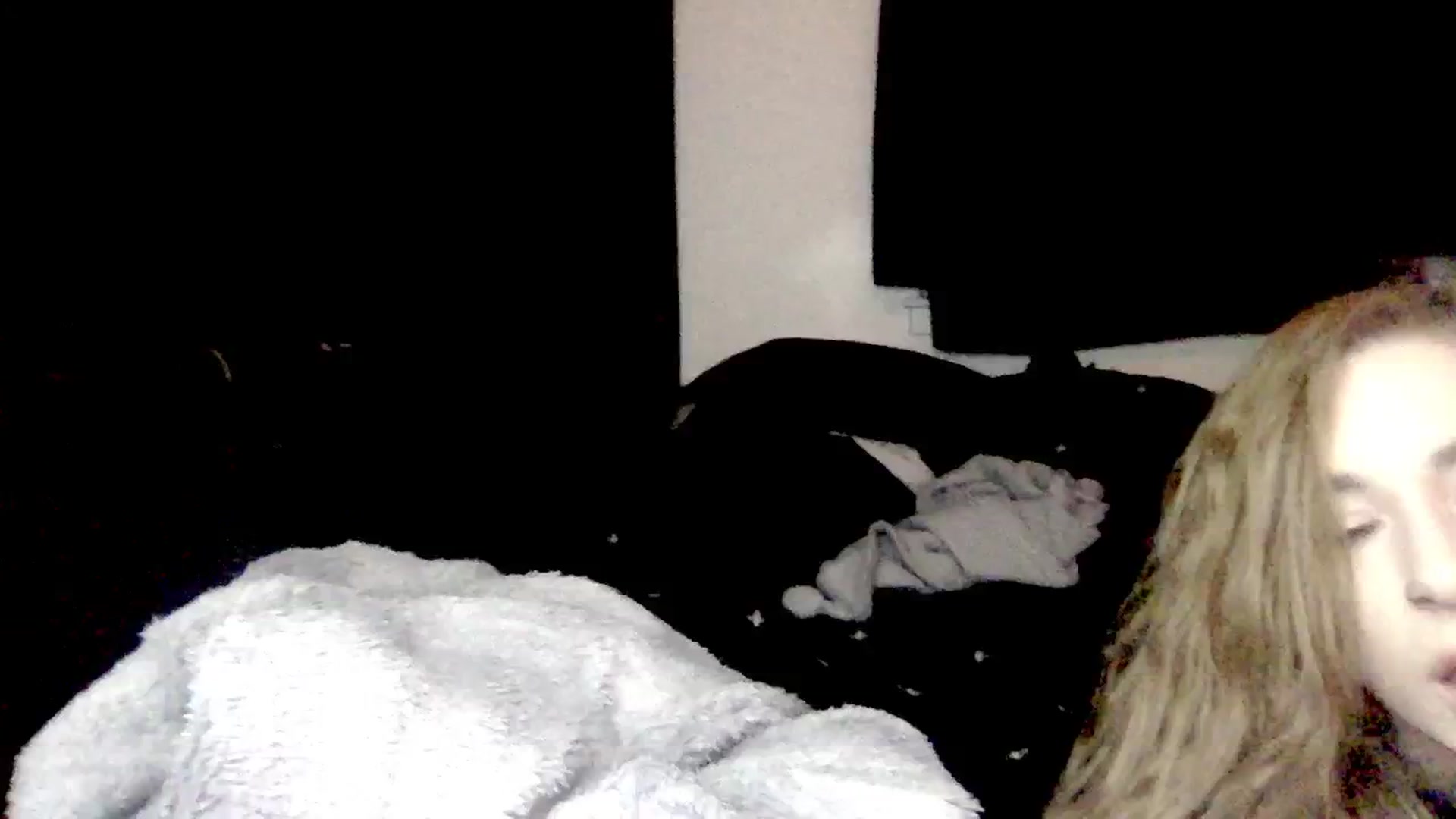 Gallery image thumbnail from ItsRavenRoses's myfreecams stream on, 02/04/2024, 14:21 image 11 of 20