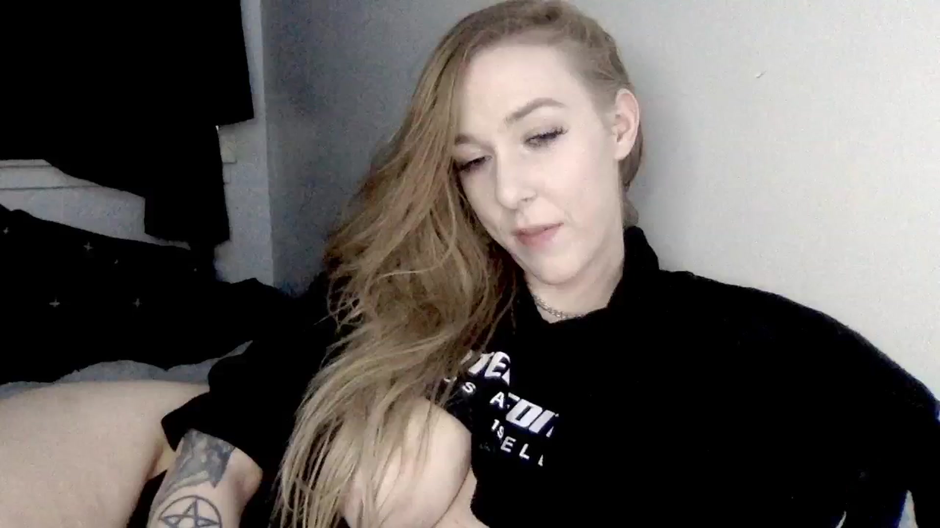 Gallery image thumbnail from ItsRavenRoses's myfreecams stream on, 02/07/2024, 18:34 image 20 of 20