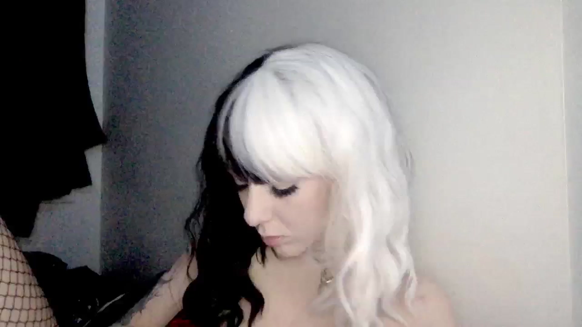 Gallery image thumbnail from ItsRavenRoses's myfreecams stream on, 02/09/2024, 12:10 image 6 of 20