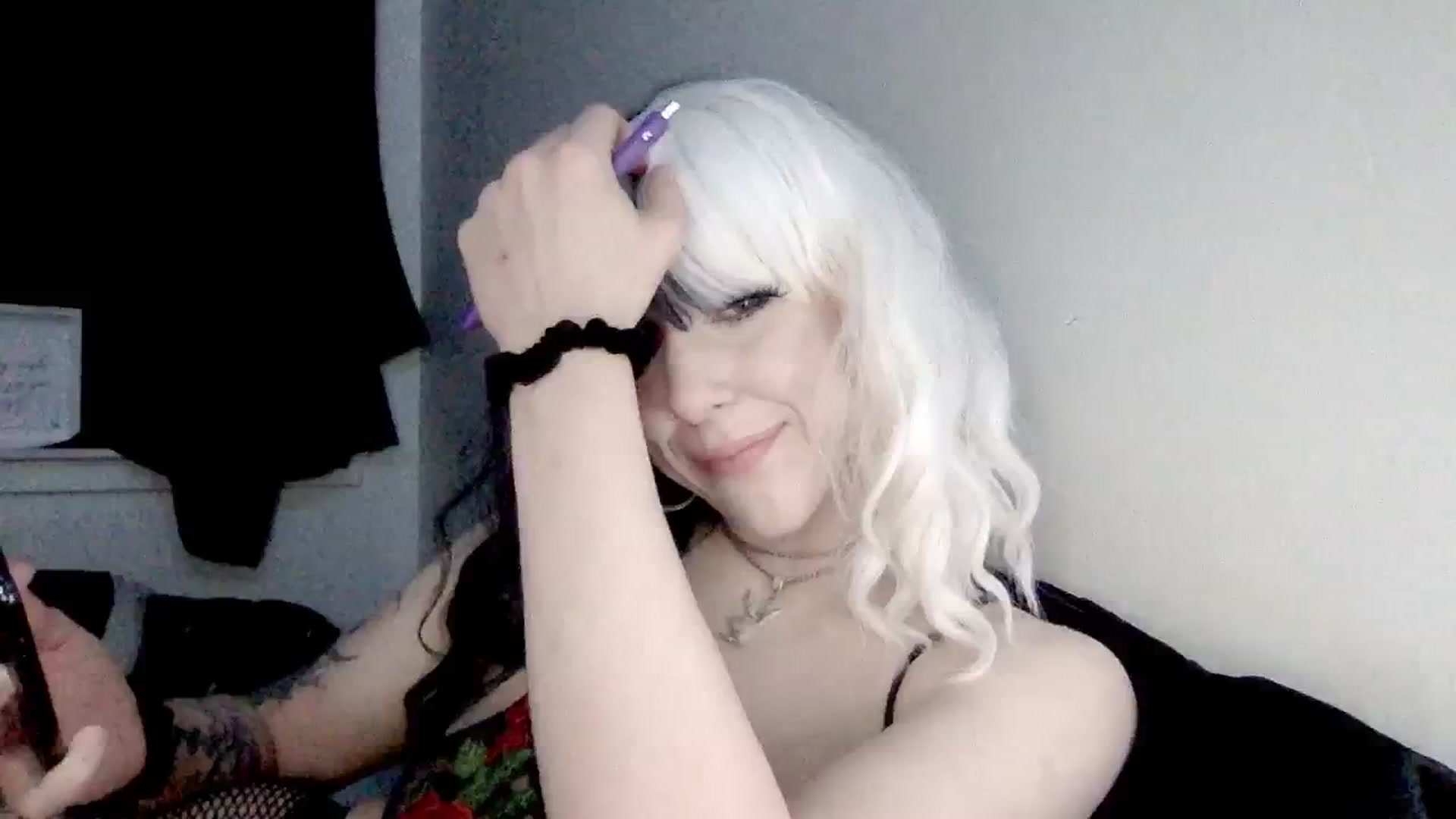 Gallery image thumbnail from ItsRavenRoses's myfreecams stream on, 02/09/2024, 12:10 image 11 of 20