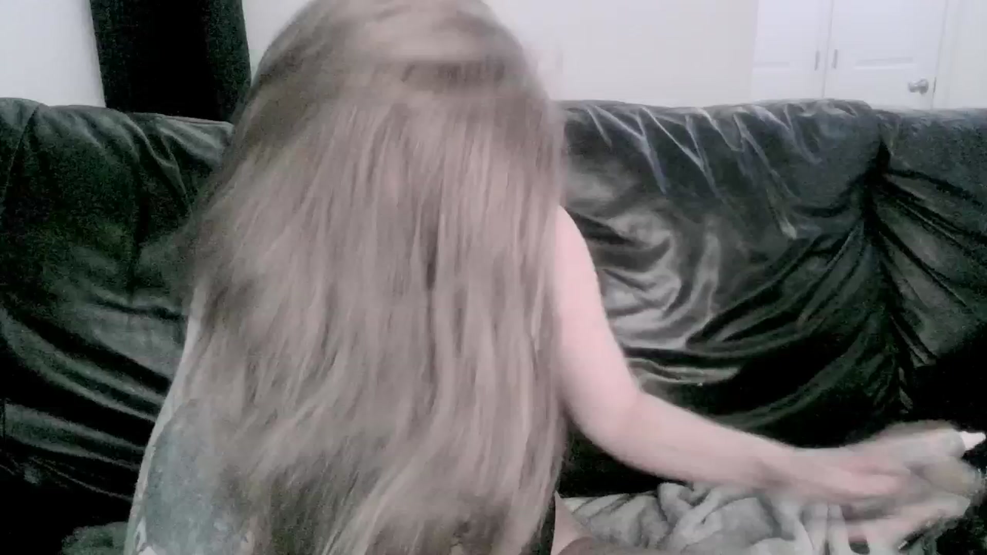 Gallery image thumbnail from ItsRavenRoses's myfreecams stream on, 03/10/2024, 15:06 image 8 of 20