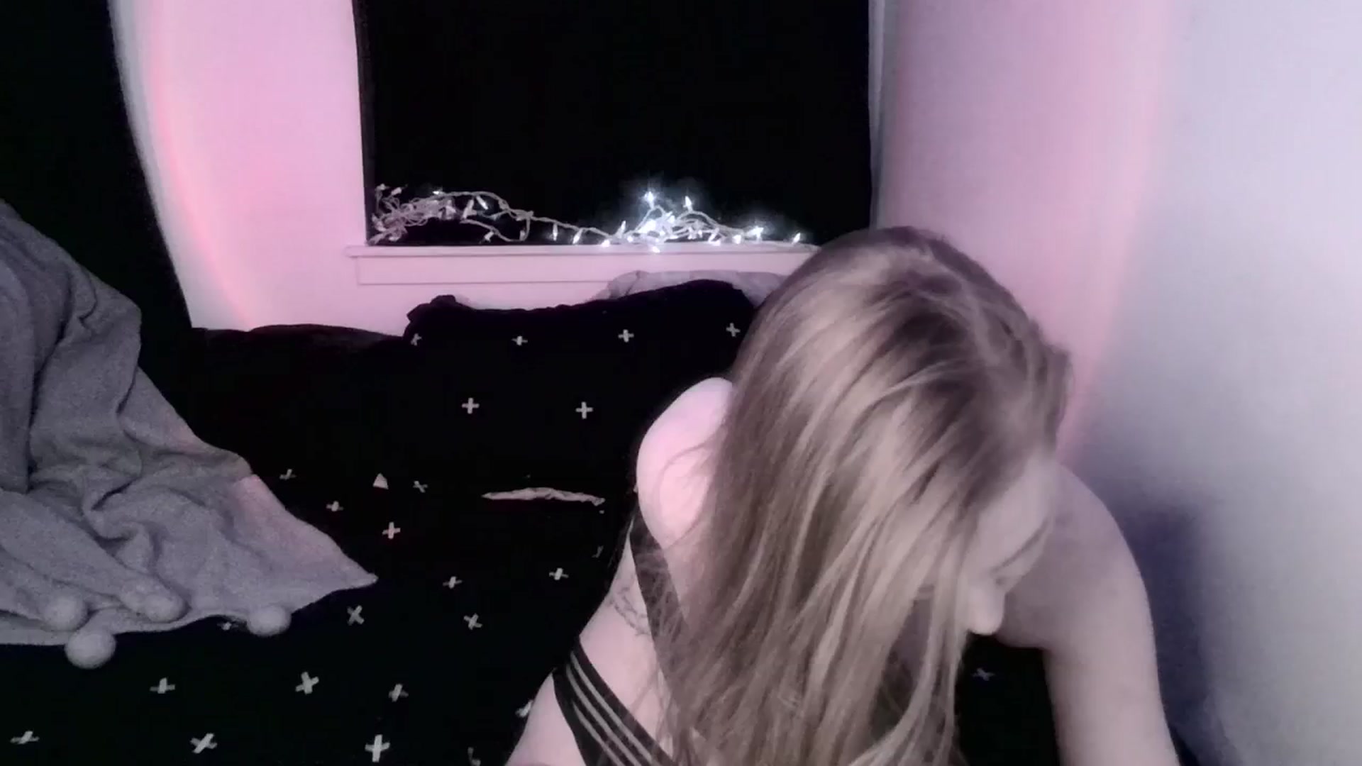 Gallery image thumbnail from ItsRavenRoses's myfreecams stream on, 03/20/2024, 15:59 image 17 of 20