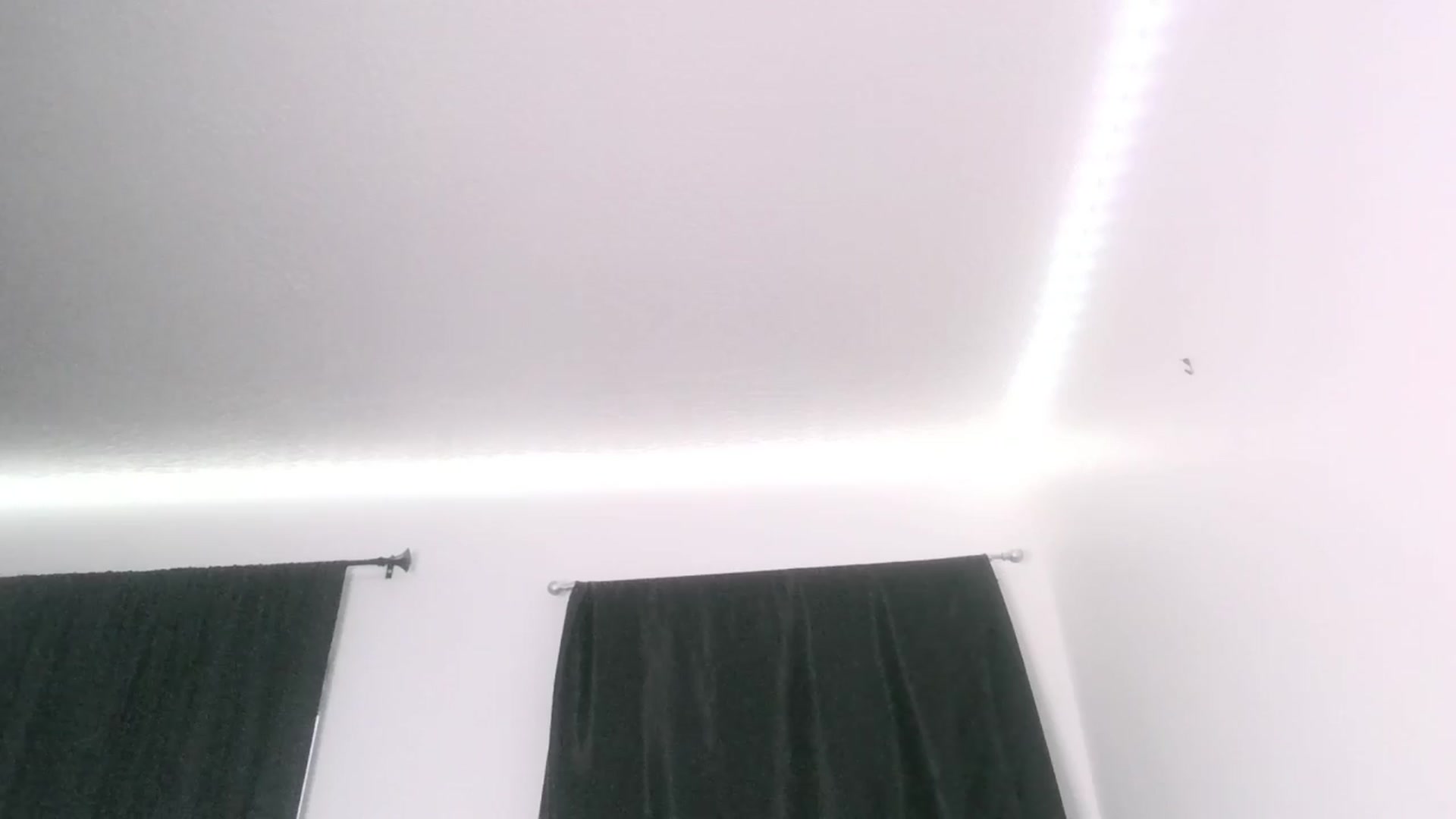 Gallery image thumbnail from ItsRavenRoses's myfreecams stream on, 03/29/2024, 14:41 image 3 of 20