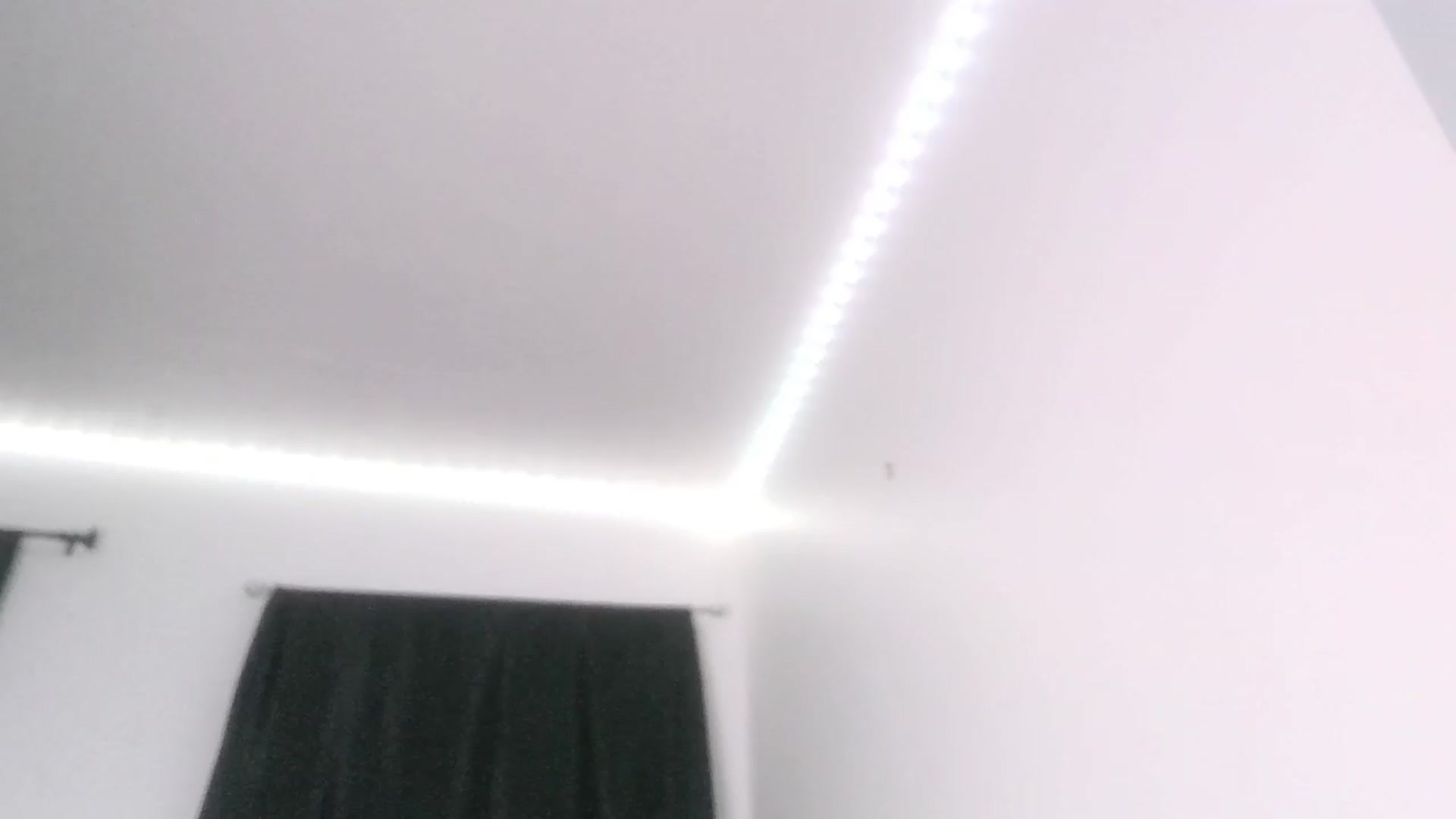 Gallery image thumbnail from ItsRavenRoses's myfreecams stream on, 03/29/2024, 14:41 image 10 of 20