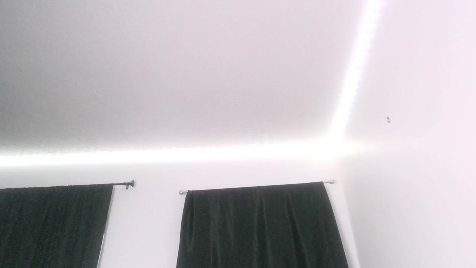 Gallery image thumbnail from ItsRavenRoses's myfreecams stream on, 03/29/2024, 14:41 image 1 of 20
