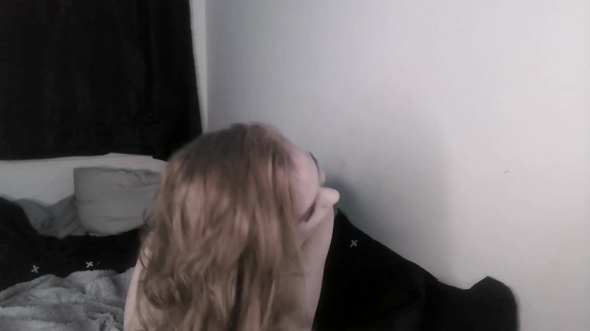 Gallery image thumbnail from ItsRavenRoses's myfreecams stream on, 05/03/2024, 07:54 image 1 of 20