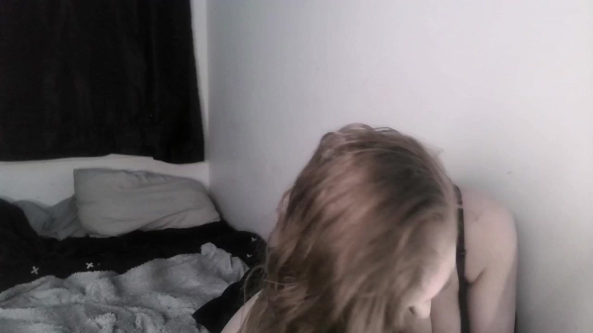Gallery image thumbnail from ItsRavenRoses's myfreecams stream on, 05/03/2024, 07:54 image 3 of 20