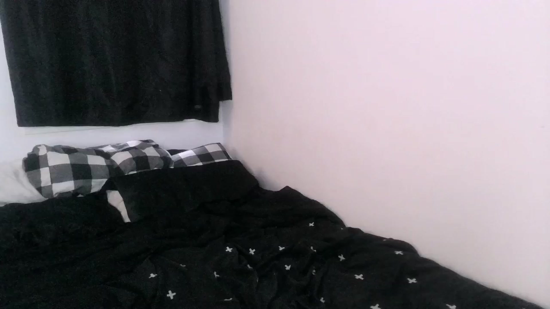Gallery image thumbnail from ItsRavenRoses's myfreecams stream on, 05/25/2024, 21:04 image 13 of 20