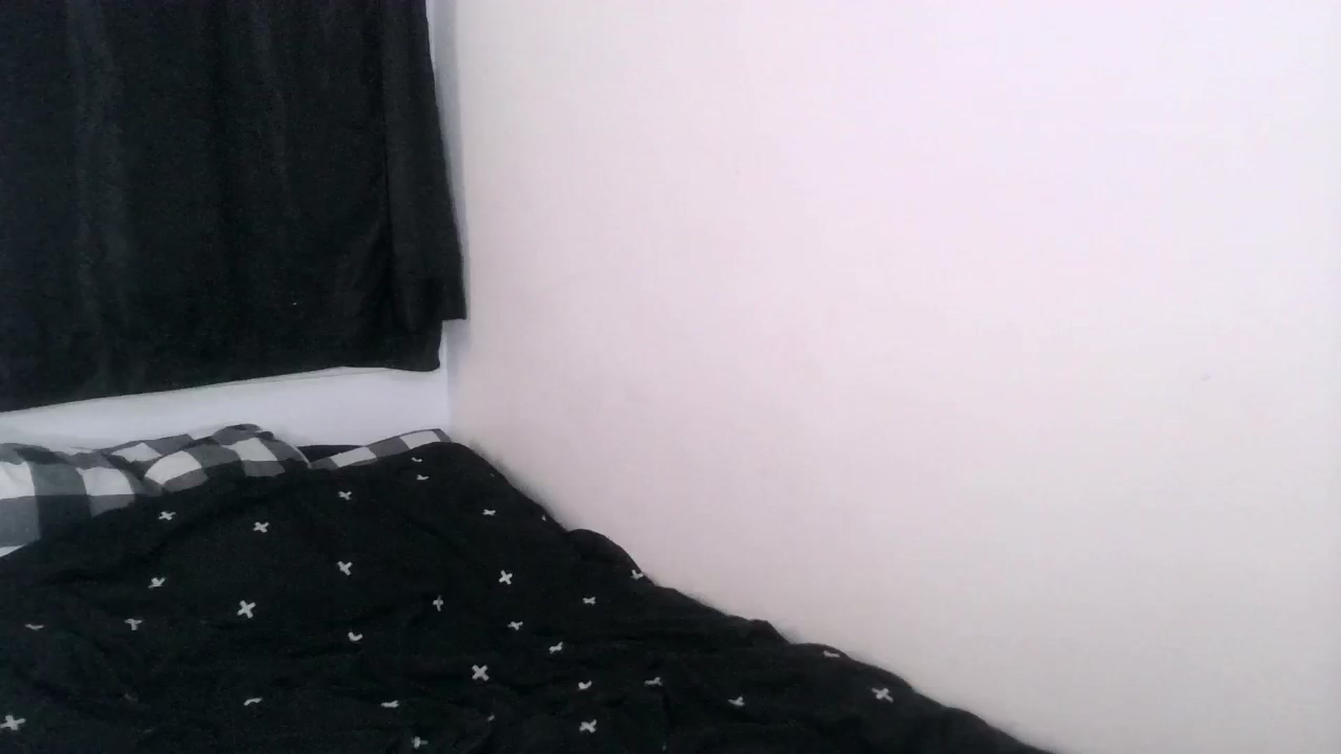 Gallery image thumbnail from ItsRavenRoses's myfreecams stream on, 05/26/2024, 22:07 image 8 of 20