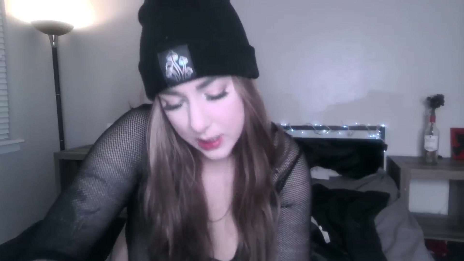 Gallery image thumbnail from ItsRavenRoses's myfreecams stream on, 09/24/2024, 08:10 image 14 of 20