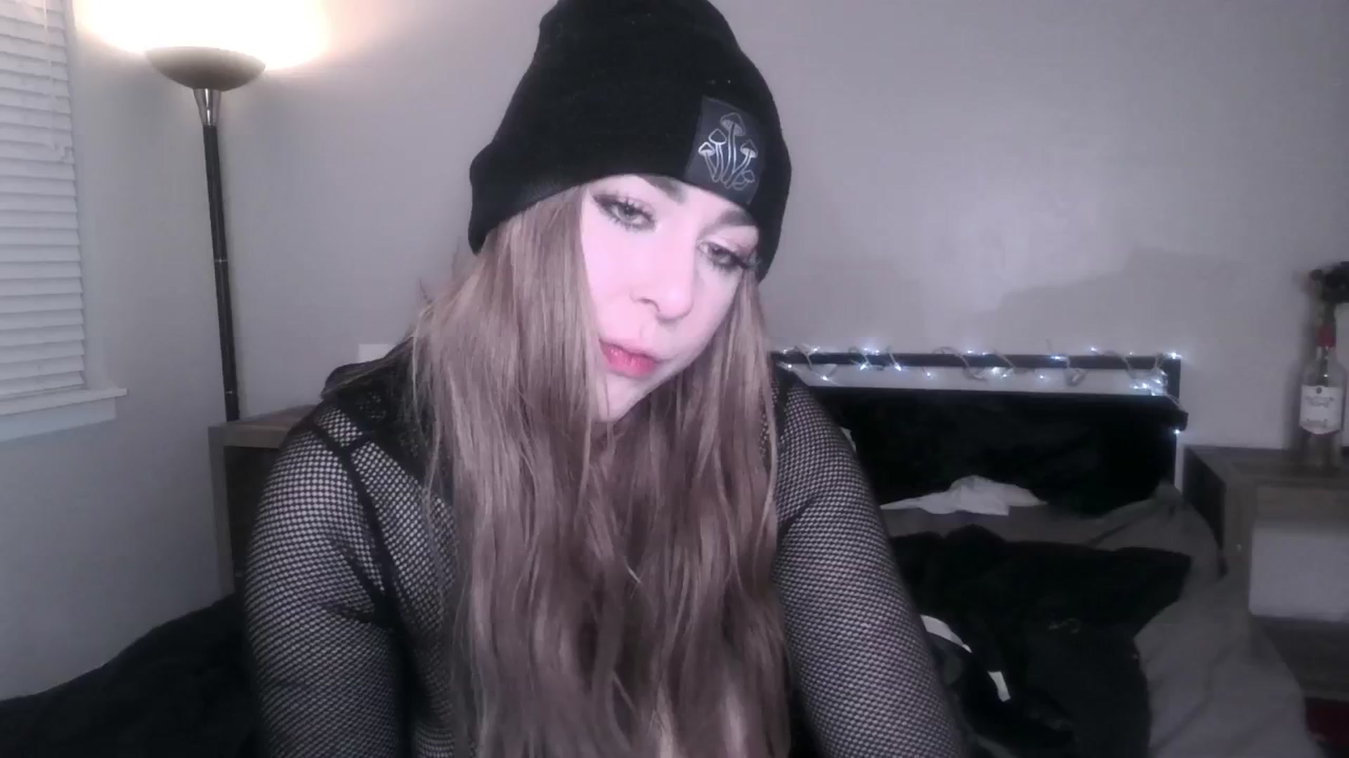 Gallery image thumbnail from ItsRavenRoses's myfreecams stream on, 09/24/2024, 08:10 image 7 of 20