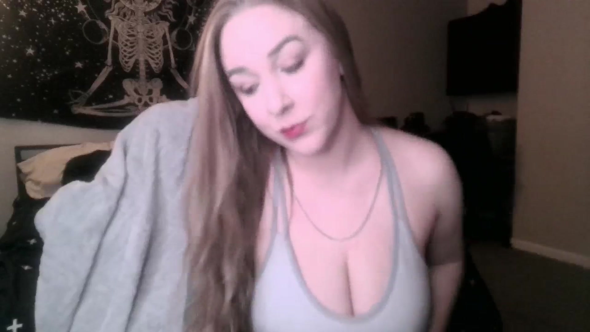 Gallery image thumbnail from ItsRavenRoses's myfreecams stream on, 12/01/2024, 14:10 image 2 of 20