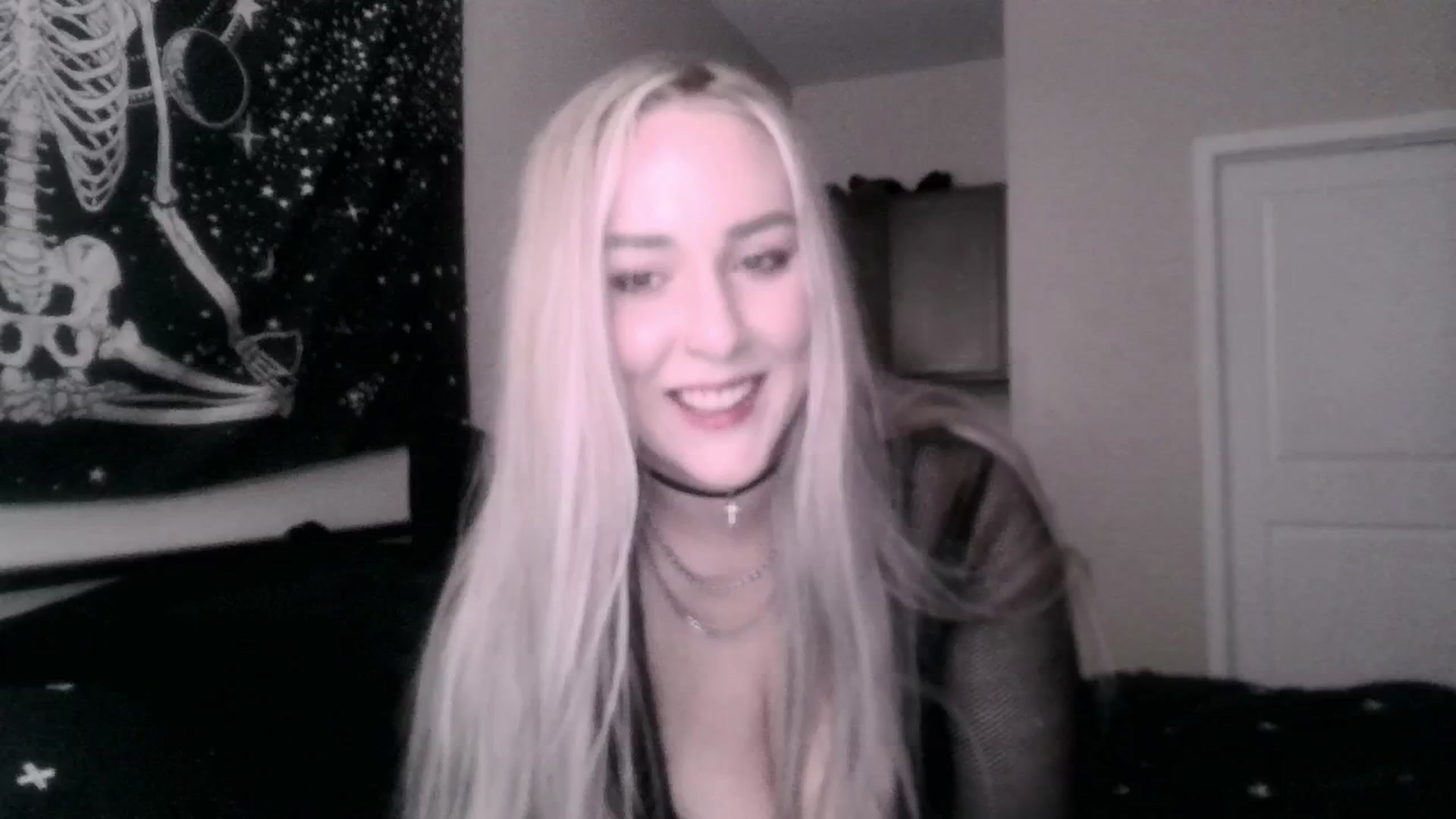 Gallery image thumbnail from ItsRavenRoses's myfreecams stream on, 05/25/2025, 06:38 image 3 of 20