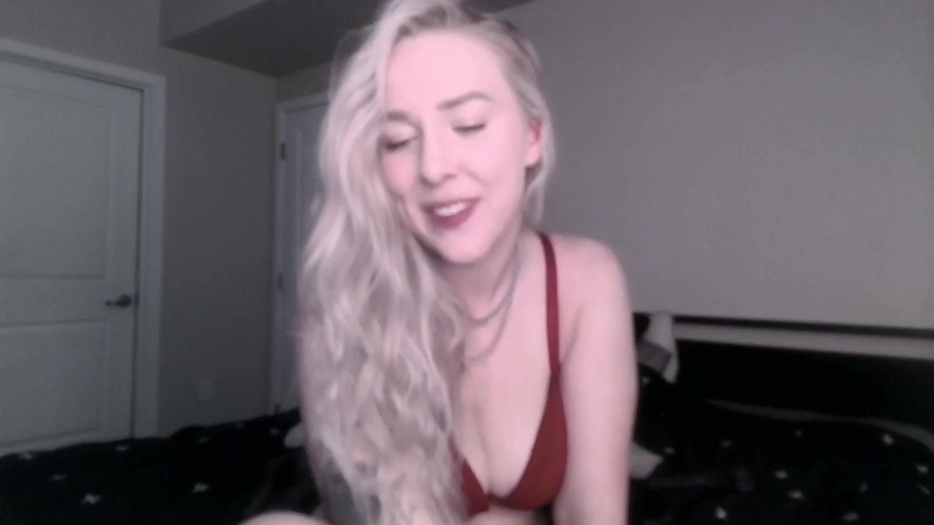 Gallery image thumbnail from ItsRavenRoses's myfreecams stream on, 06/05/2025, 05:19 image 5 of 20
