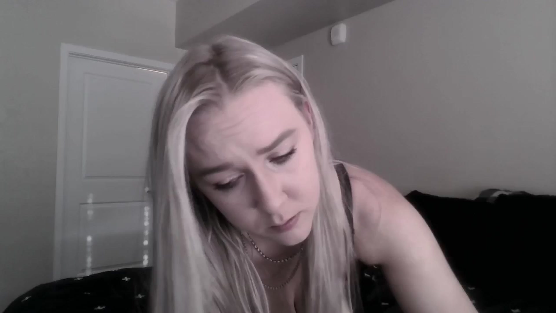 Gallery image thumbnail from ItsRavenRoses's myfreecams stream on, 06/20/2025, 01:24 image 20 of 20