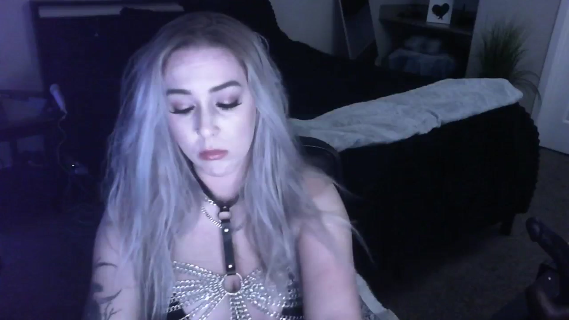 Gallery image thumbnail from ItsRavenRoses's myfreecams stream on, 03/23/2026, 10:06 image 4 of 20