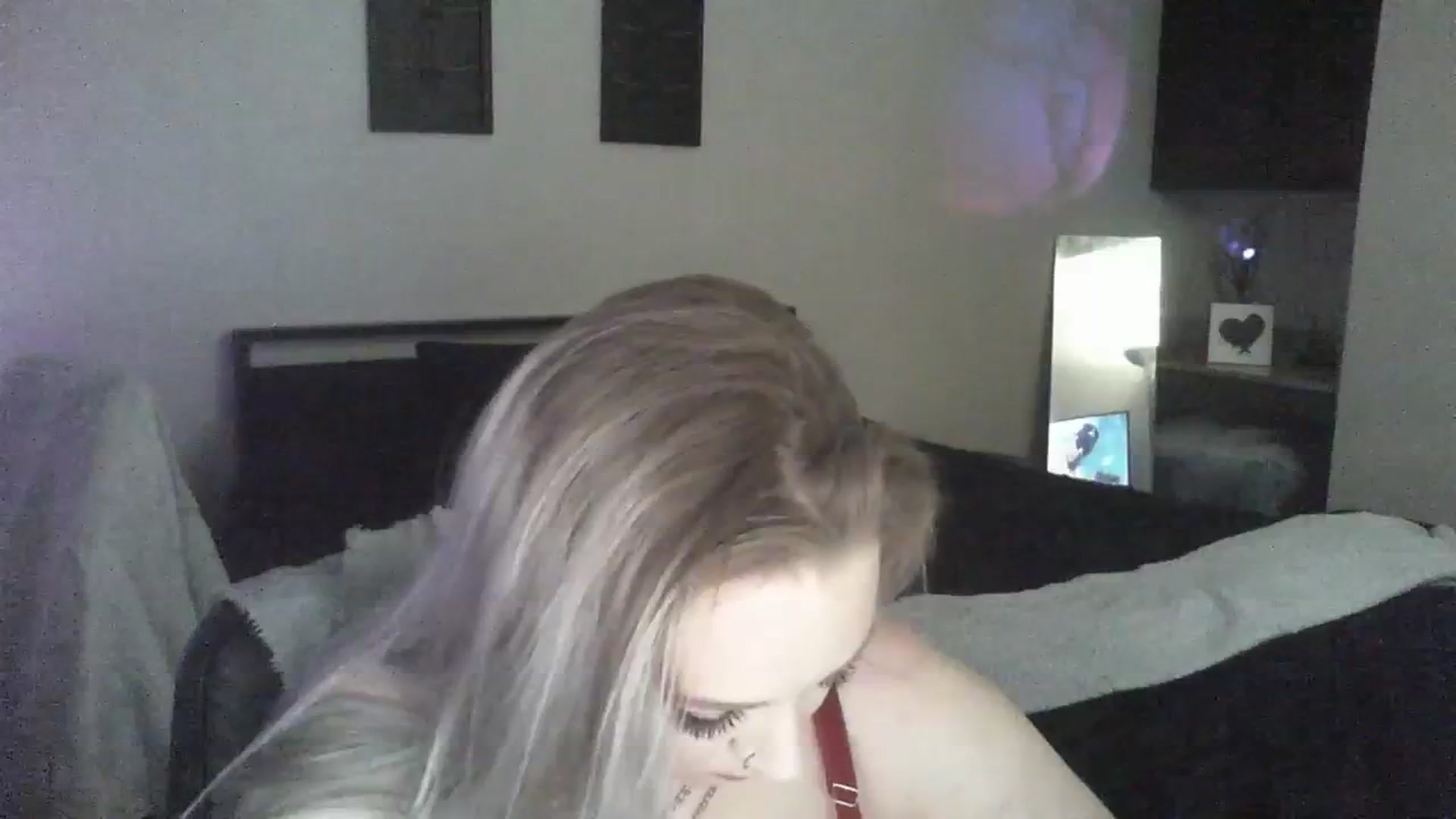 Gallery image thumbnail from ItsRavenRoses's myfreecams stream on, 04/04/2026, 12:38 image 8 of 20
