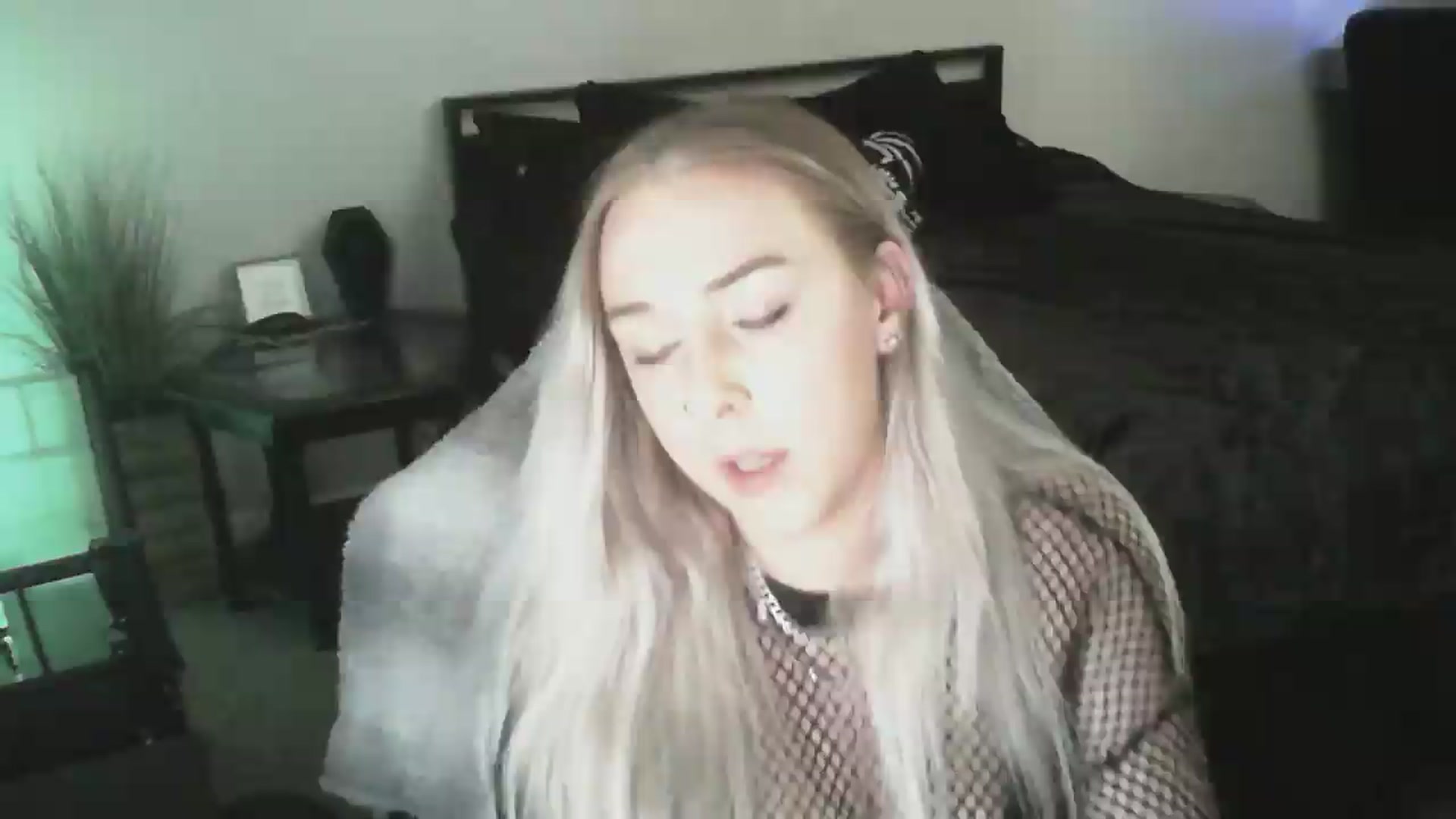 Gallery image thumbnail from ItsRavenRoses's myfreecams stream on, 06/23/2026, 05:52 image 8 of 20
