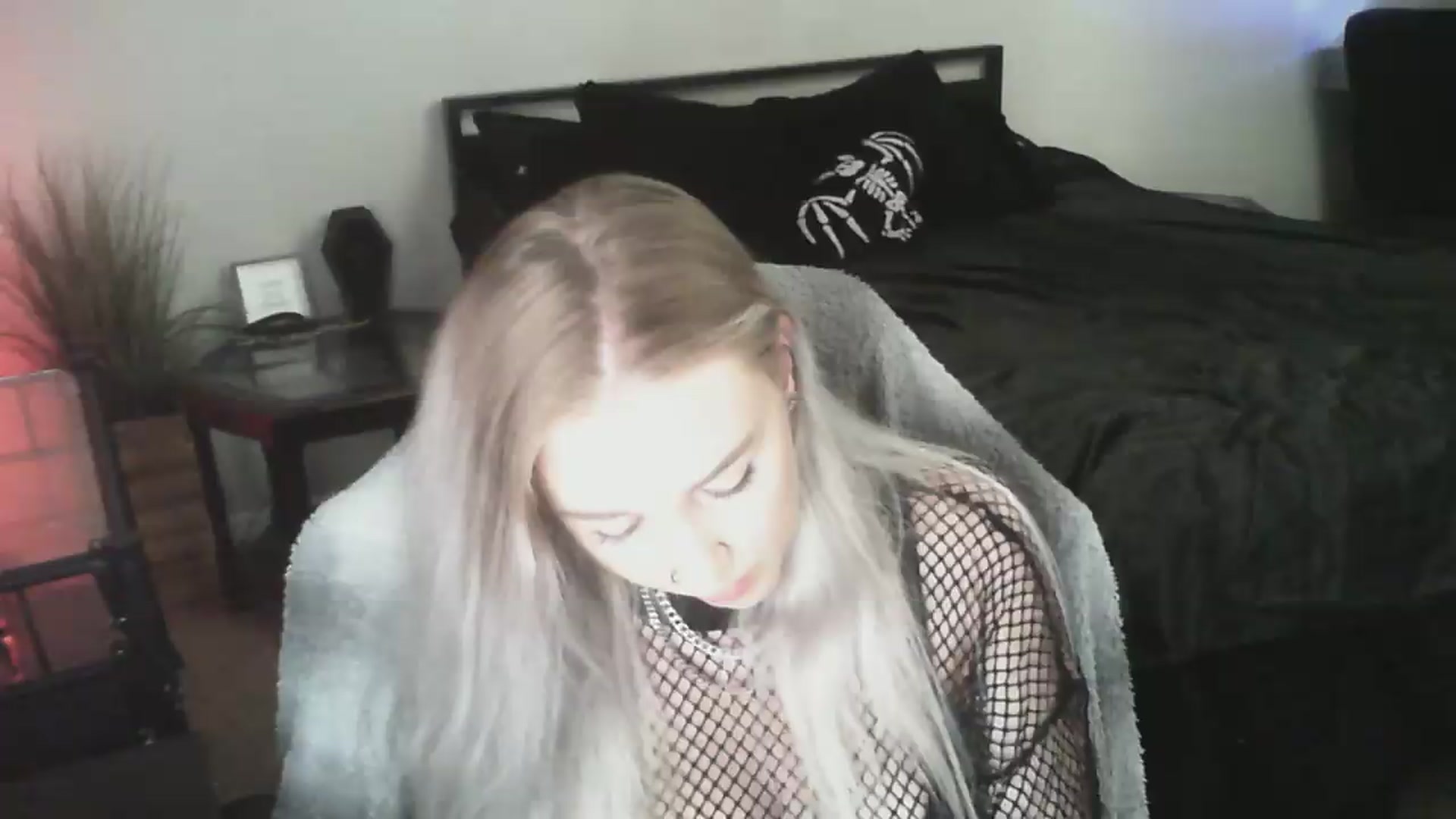 Gallery image thumbnail from ItsRavenRoses's myfreecams stream on, 06/23/2026, 05:52 image 15 of 20