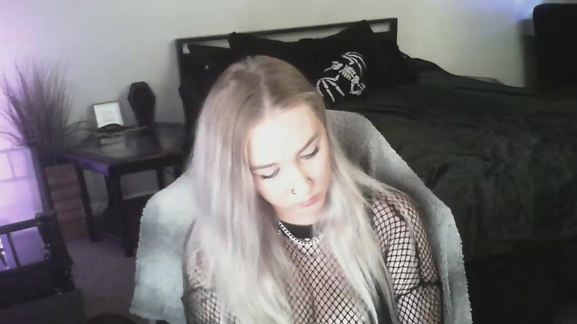 Gallery image thumbnail from ItsRavenRoses's myfreecams stream on, 06/23/2026, 05:52 image 3 of 20