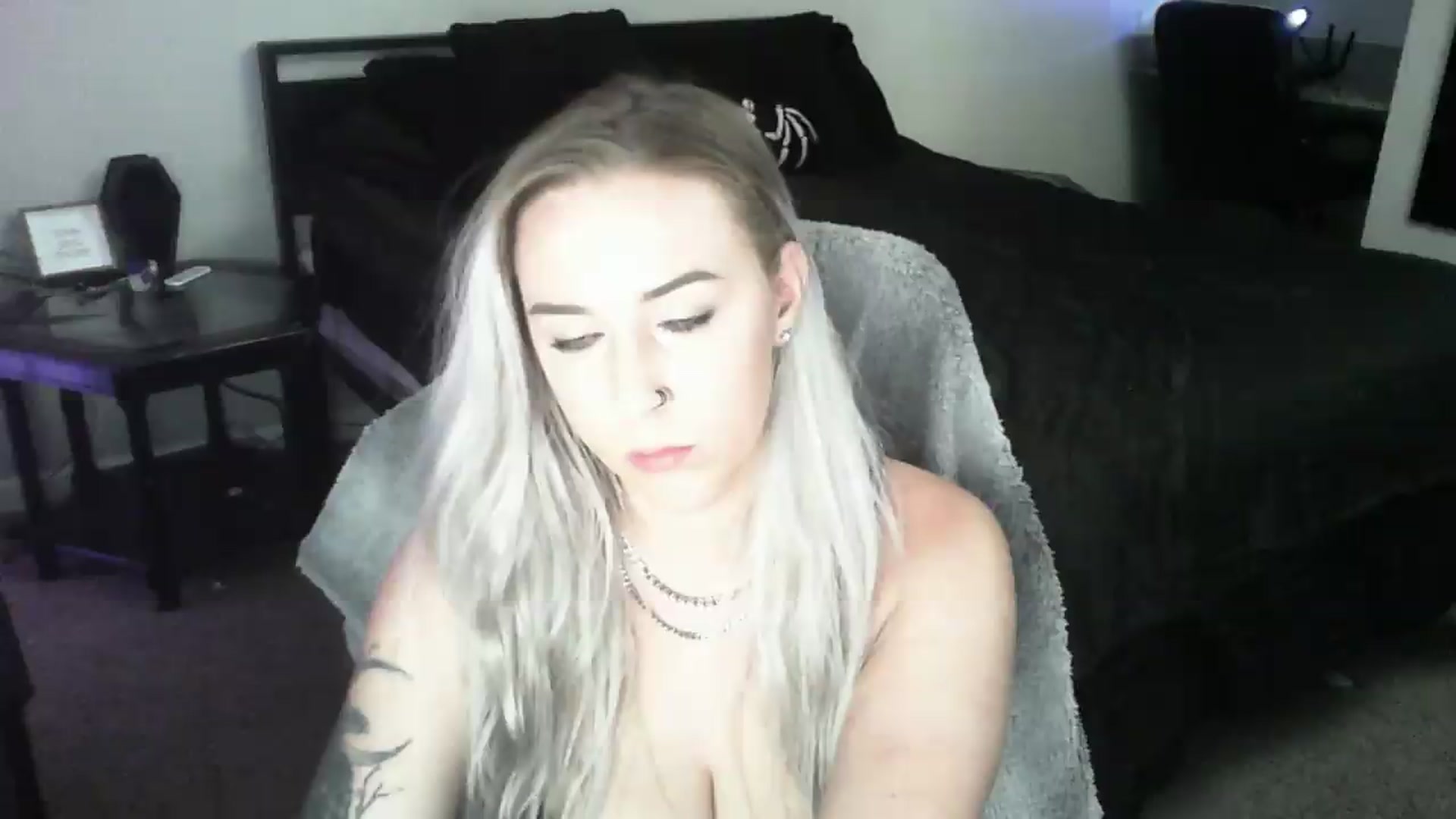 Gallery image thumbnail from ItsRavenRoses's myfreecams stream on, 06/24/2026, 07:45 image 17 of 20