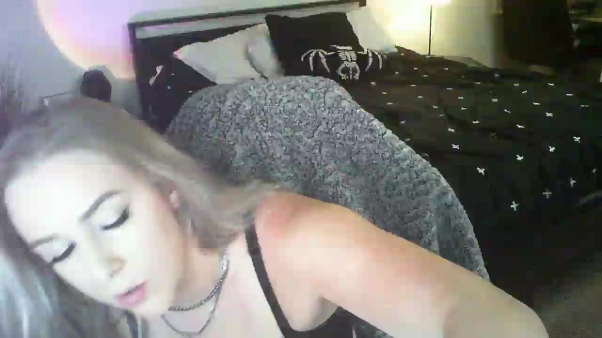 Gallery image thumbnail from ItsRavenRoses's myfreecams stream on, 06/27/2026, 06:32 image 14 of 20