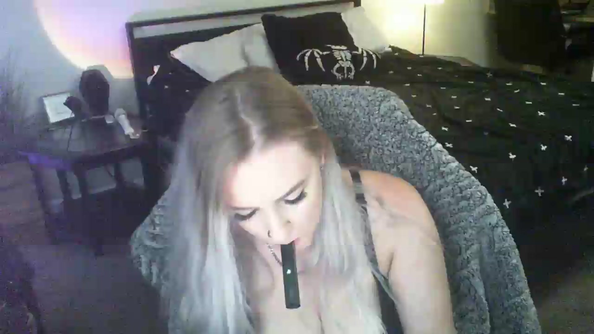 Gallery image thumbnail from ItsRavenRoses's myfreecams stream on, 06/27/2026, 06:32 image 17 of 20