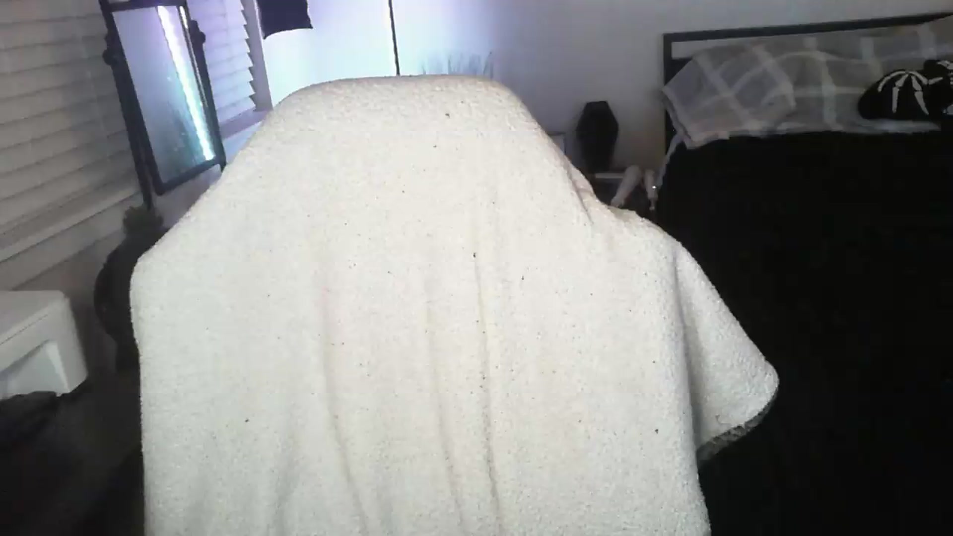 Gallery image thumbnail from ItsRavenRoses's myfreecams stream on, 07/24/2026, 08:46 image 1 of 20